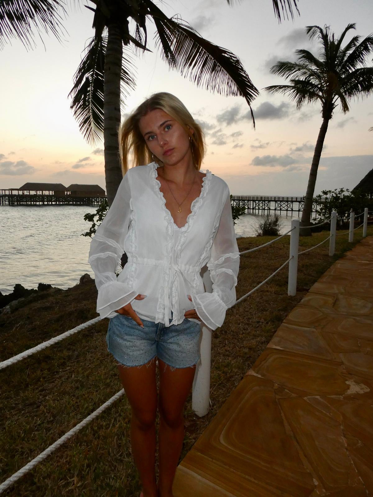MARGOT ruffle blouse