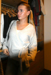 LOIZA wrap lace knit