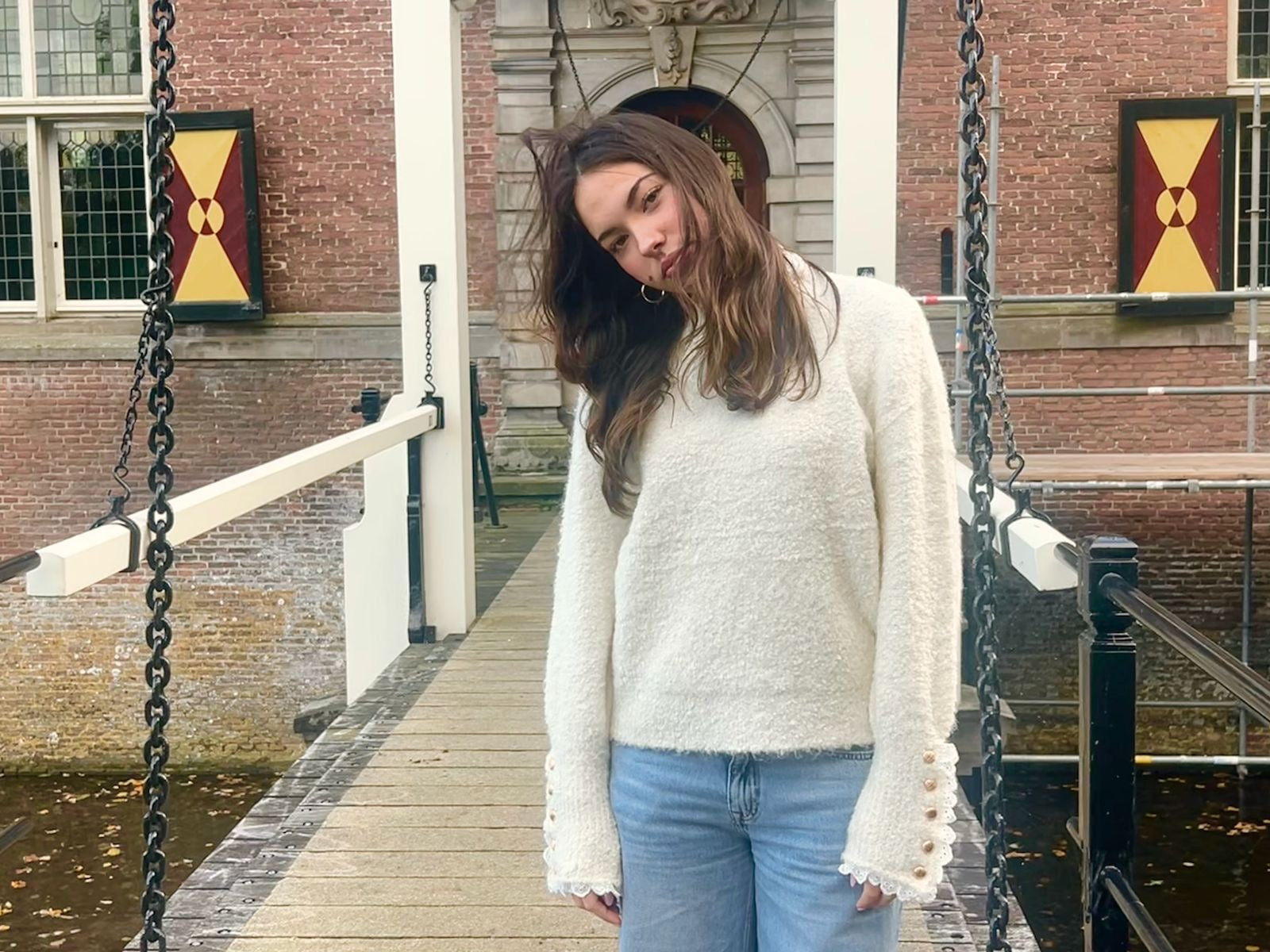 EVA sweater
