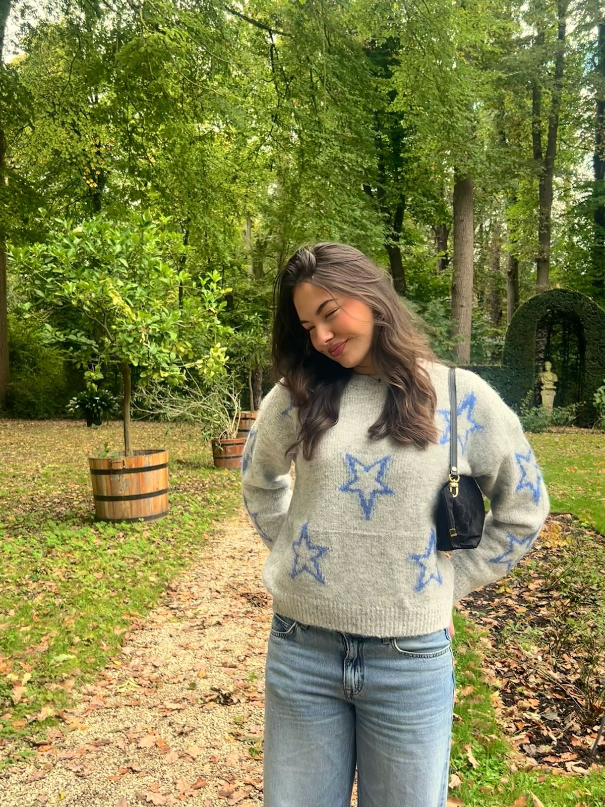 ALMA sweater